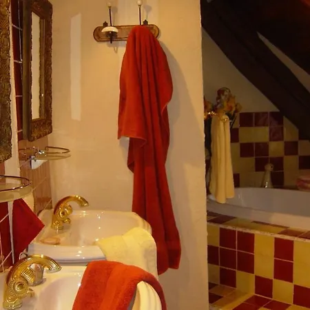 Maison d'hôtes Au Manoir Des Forges *